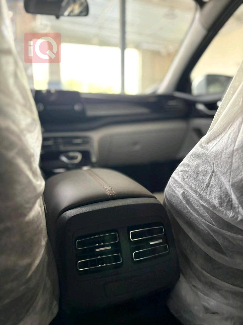 بی وای دی سۆنگ پڵەس